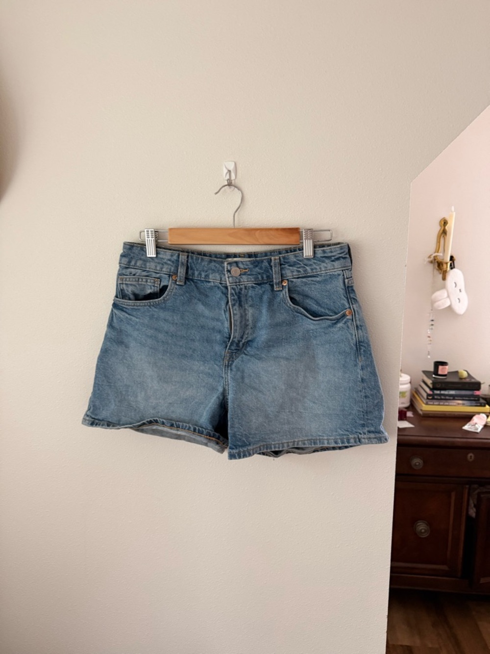 H&M Women's Light Blue Denim Shorts